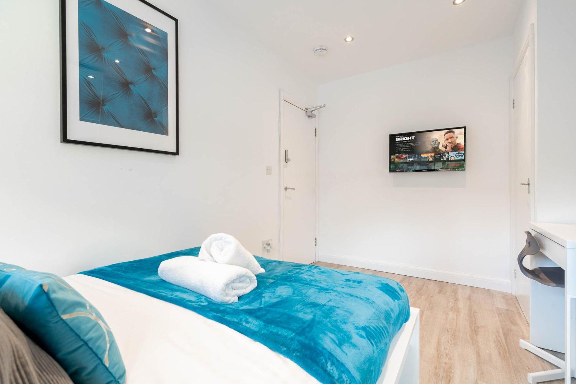 4 Bedroom House - Parking & Garden - Smart Tvs - Netflix - Wifi - Top Rated - 22Cg 버밍엄 외부 사진